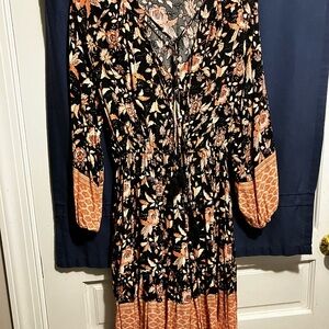 Ces Femme Floral Black and Orange Women's Dress long sleeved large